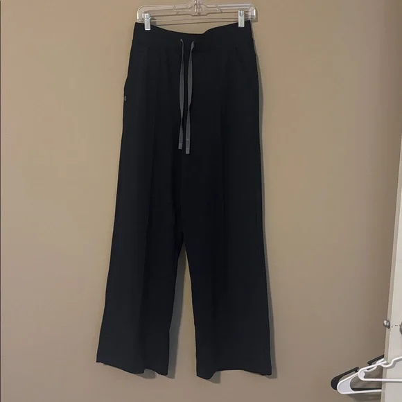 Figs High Waisted Salina FORMx Wide Leg Scrub Pants™ Navy - Picture 2 of 4
